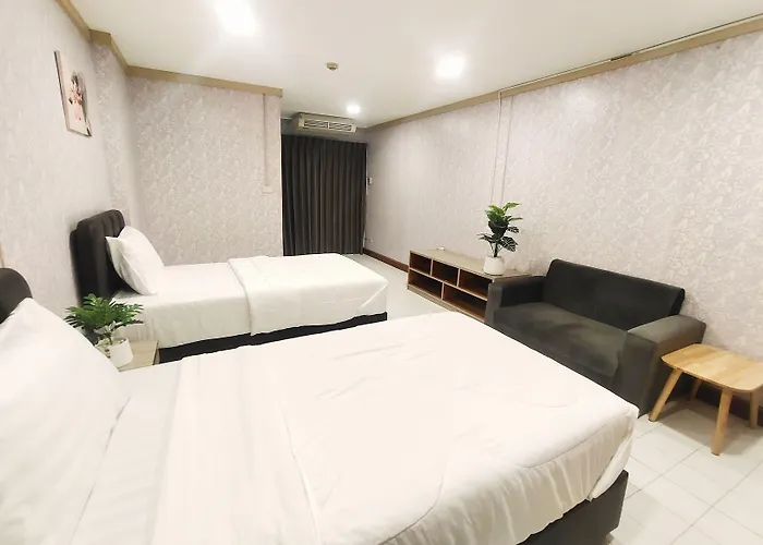 Hotel Oyo 75446 Travis Inthamara 49 Bangkok