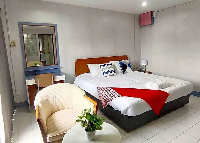 Hotel Oyo 75446 Travis Inthamara 49 Bangkok