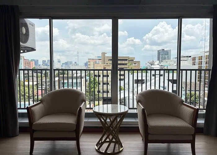 Hotel Oyo 75446 Travis Inthamara 49 Bangkok
