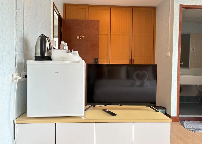 Hotel Oyo 75446 Travis Inthamara 49